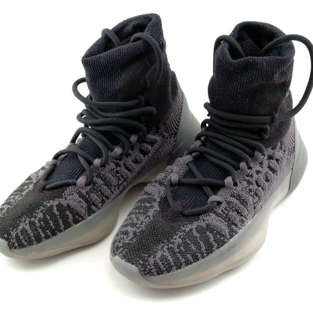 EUC adidas Yeezy Knit Basketball Shoes Slate Blue/Black Size 5 w/Box